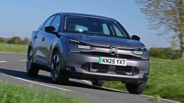 Citroen e-C4 - front cornering